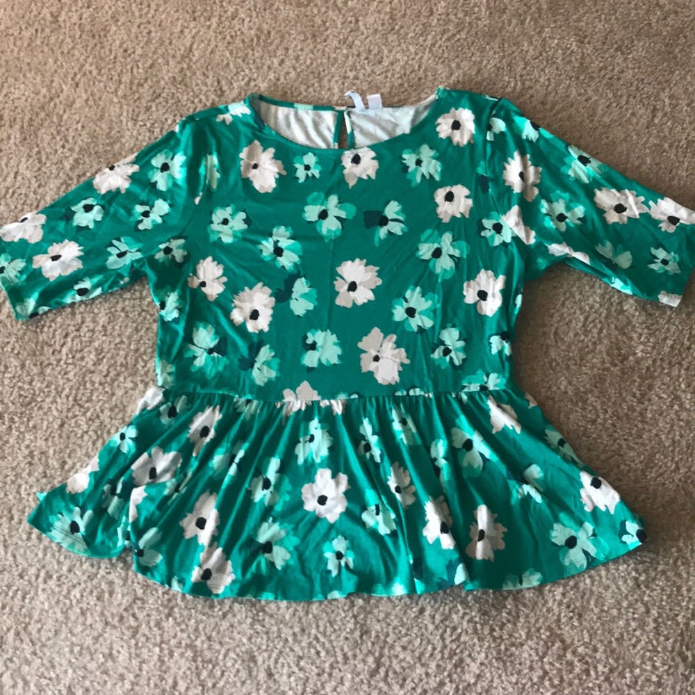 Kelly Green floral top